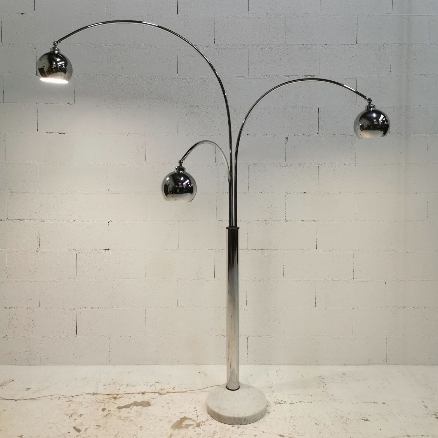 Floor lamp "Lily of the valley", Reggiani, 1970
