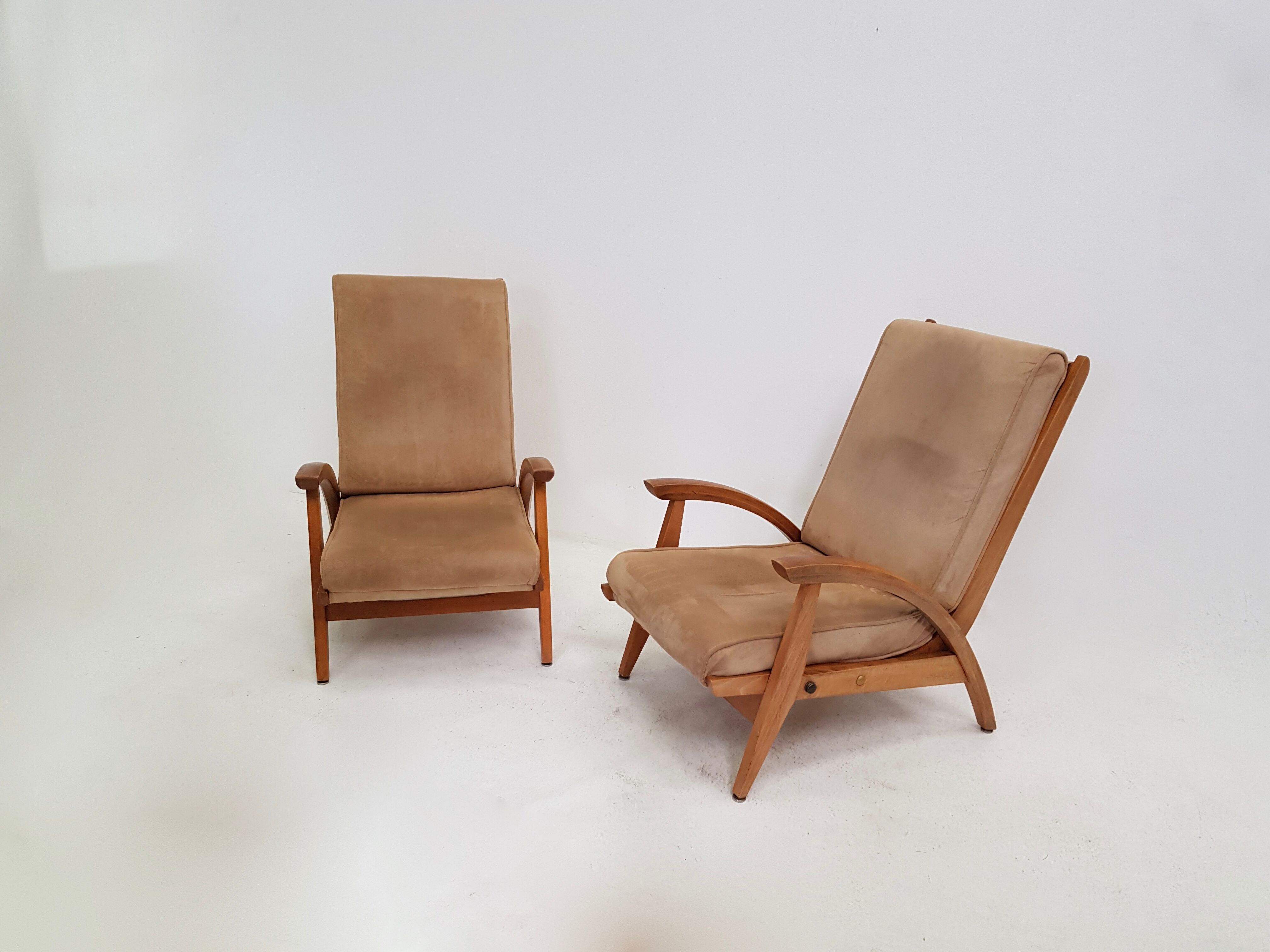 Pair of FS 134 Recliner chairs by Guy Besnard for Free Span, 1954