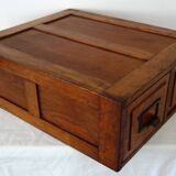 Vintage 2-drawer oak filing cabinet