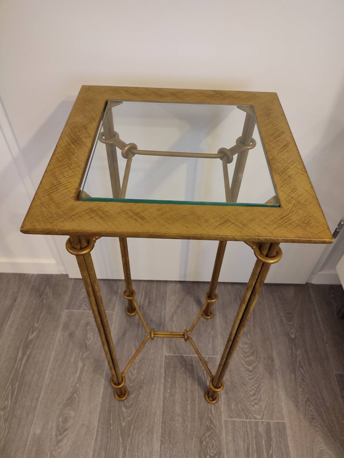 Vintage pedestal side table