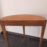 Half moon table