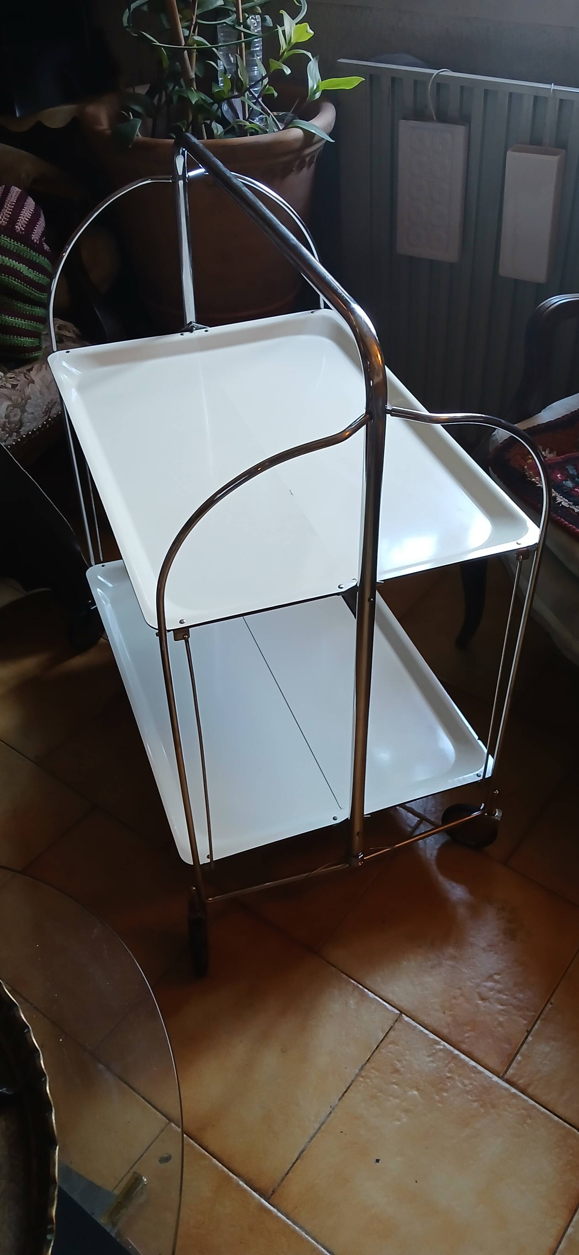 Desserte pliante sur roulettes, années 70