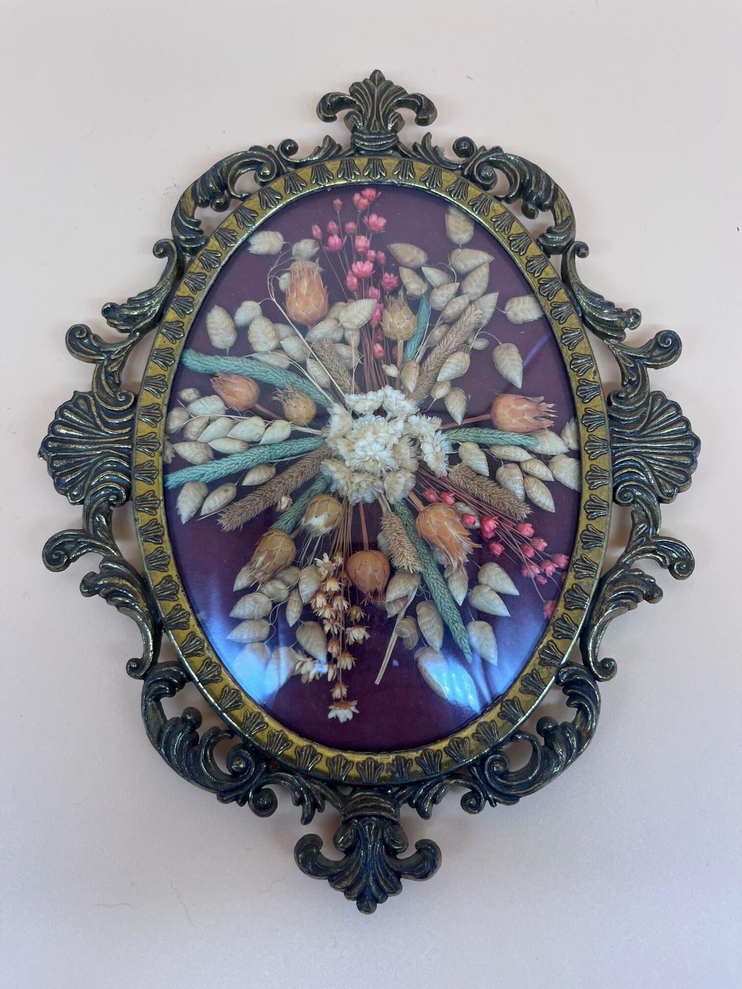 Baroque setting with dried flowers