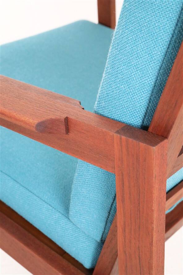 Ensemble de 2 fauteuils en teck "Capella" restaurés d'Illum Wikkelsø / Niels Eilersen.
