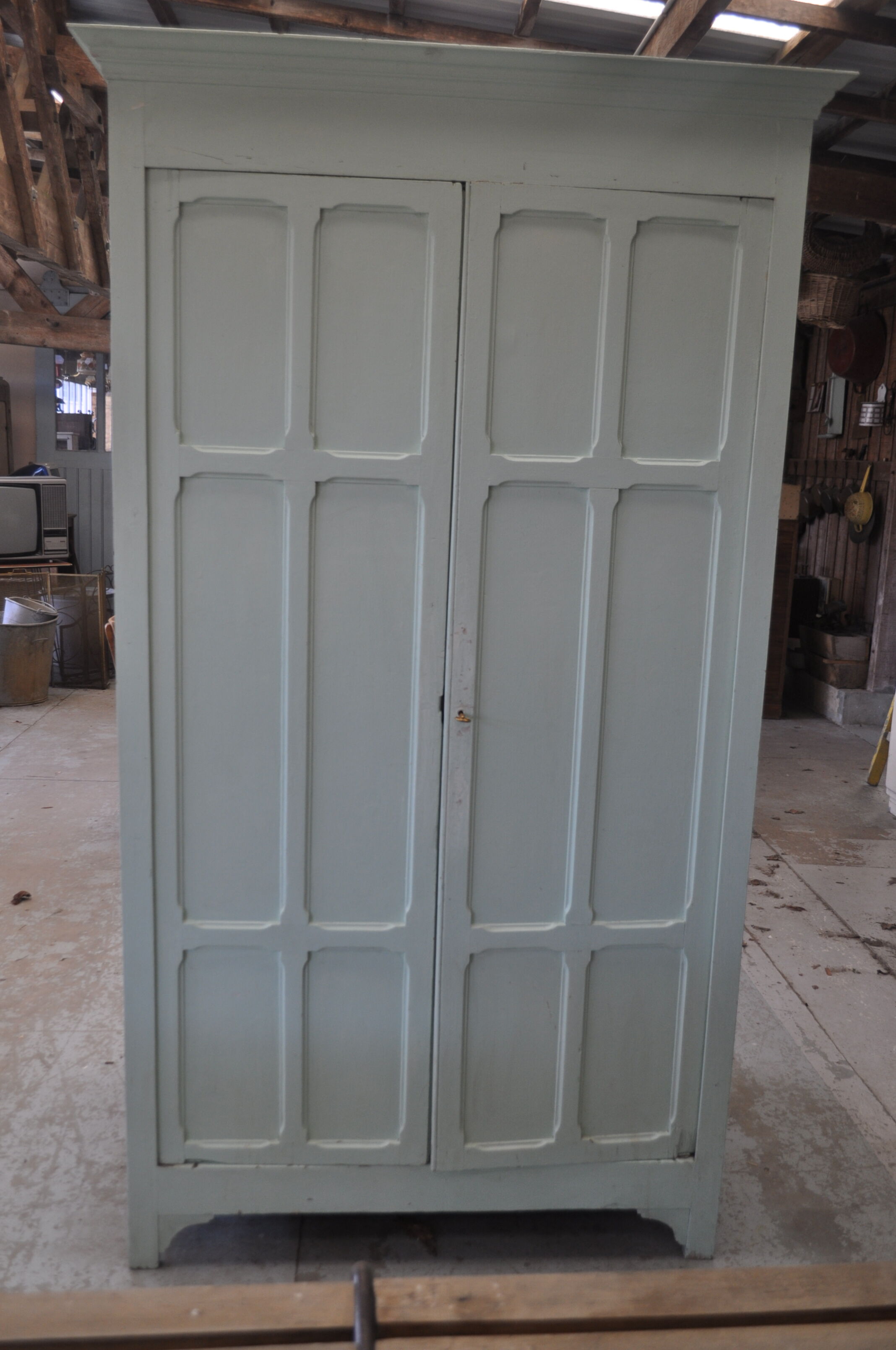 Parisian wardrobe green with water