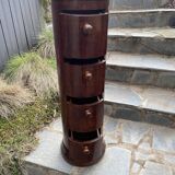 Cylindrical column with 4 drawers, in solid wood.