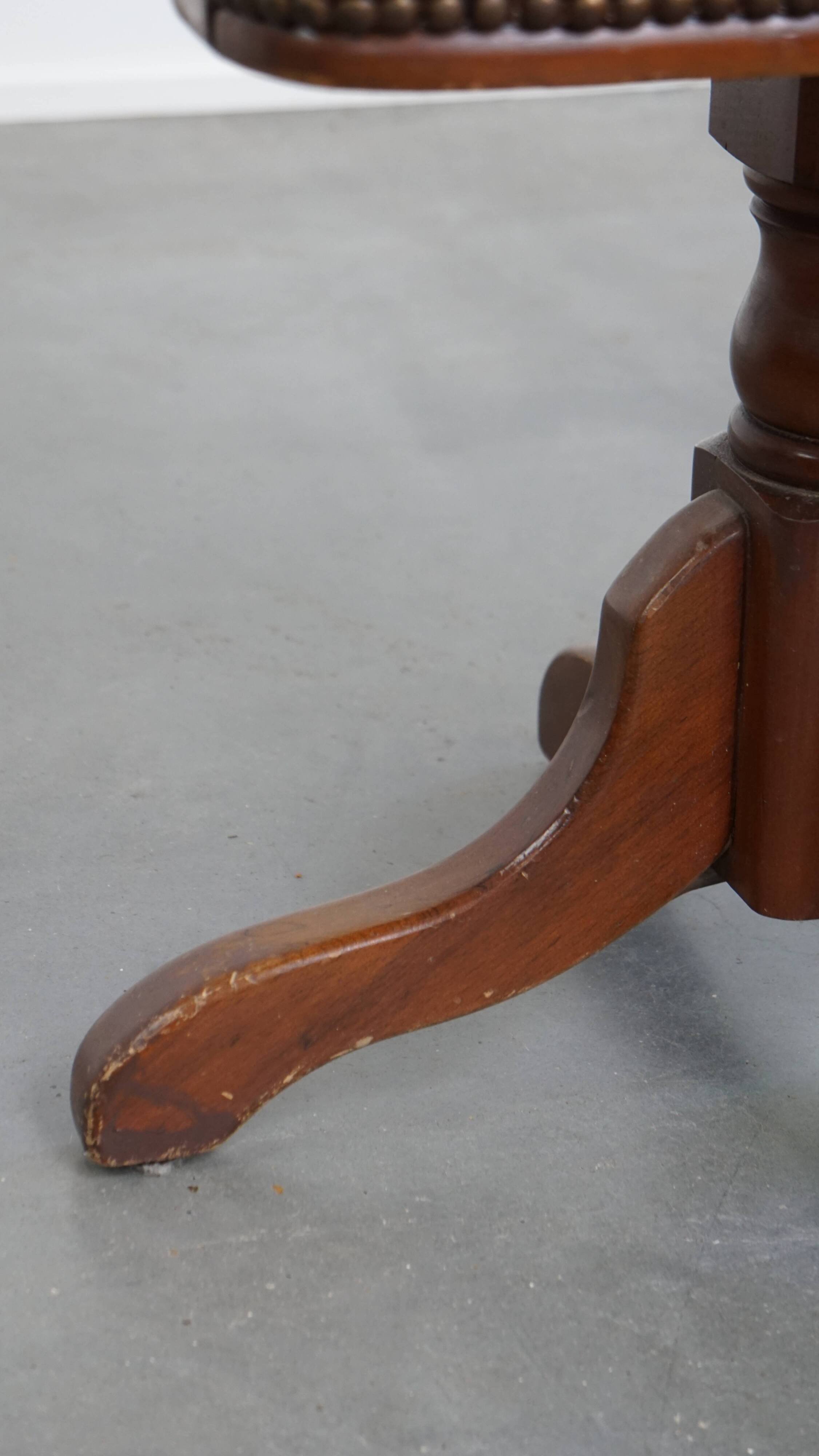 Leather and Wood Chesterfield Office Chair in English Style