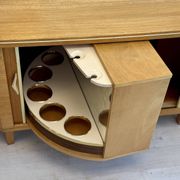 Cabinet de bar vintage « speakeasy »