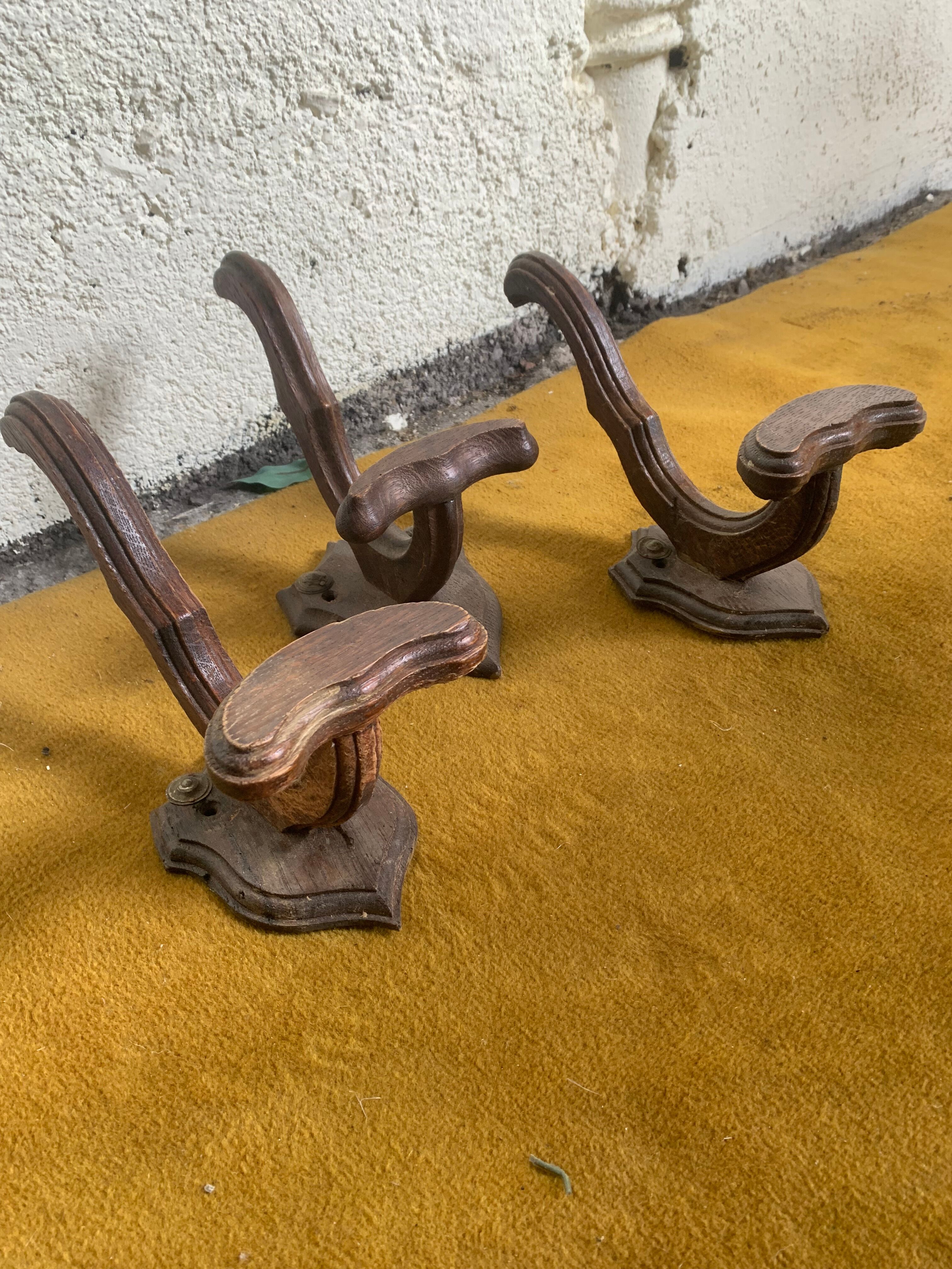 Trio de patères ancienne