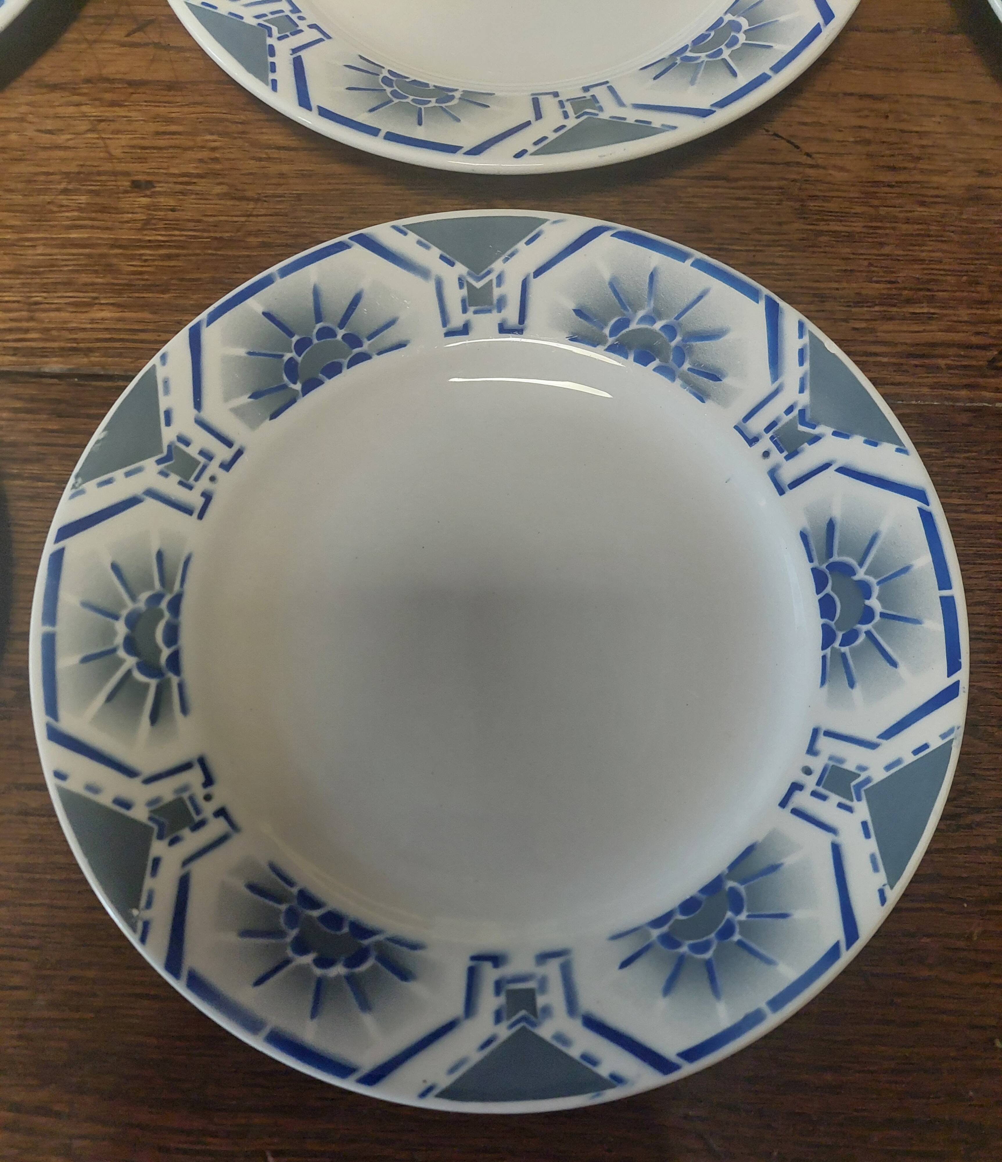 Flat plates set of six ironstone Saint Amand Egypt decoration