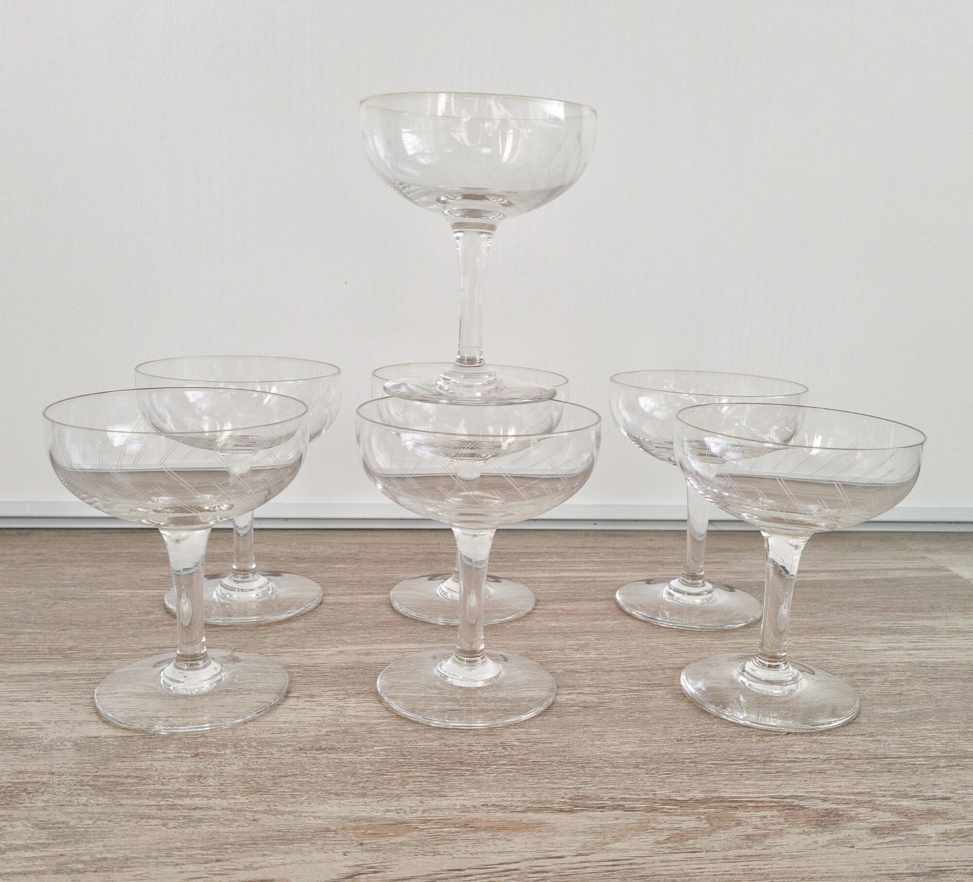 Set of 7 glasses of crystal champagne 1940s