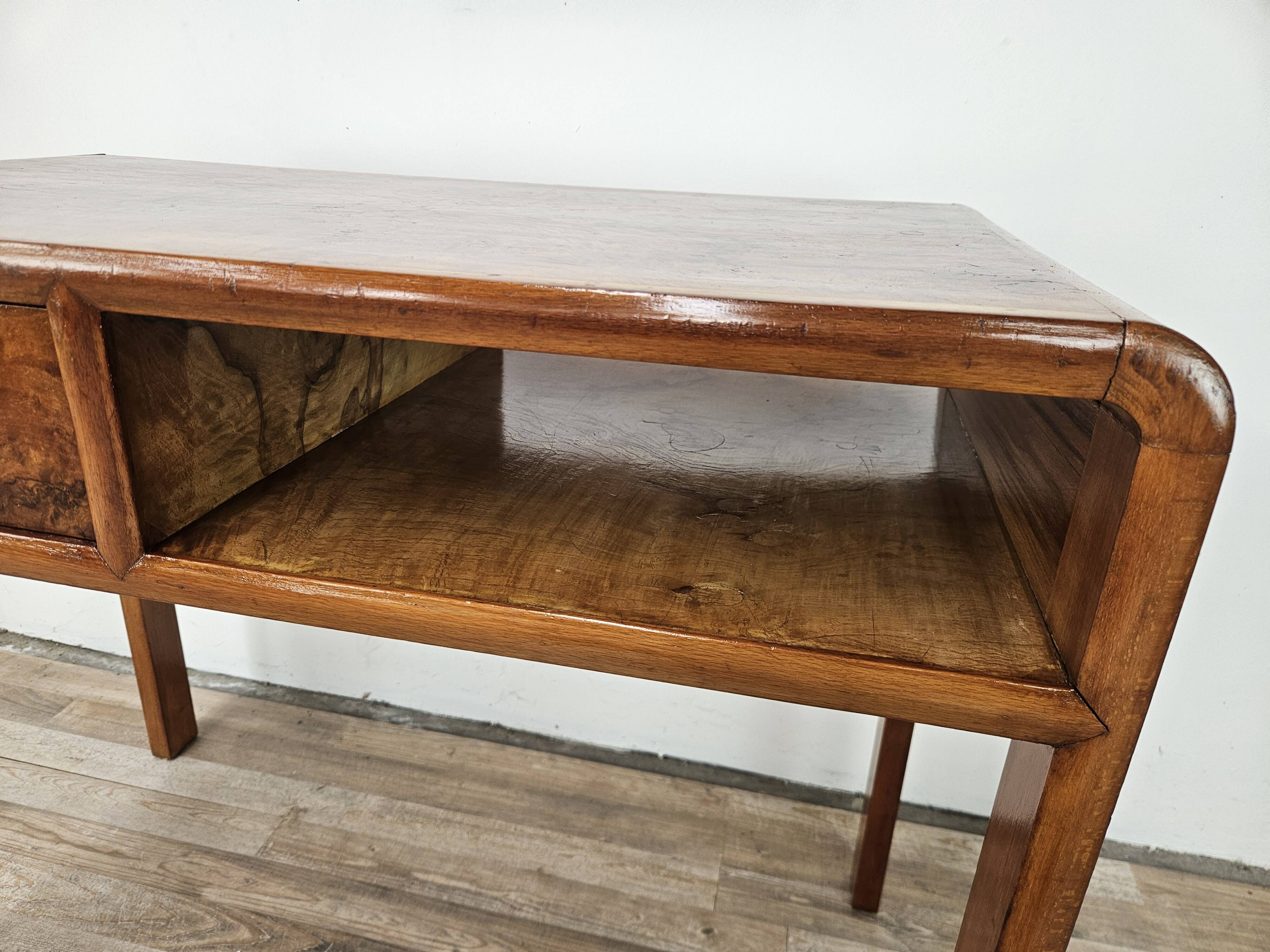 1950s Art Decò writing desk in walnut burl and blond walnut