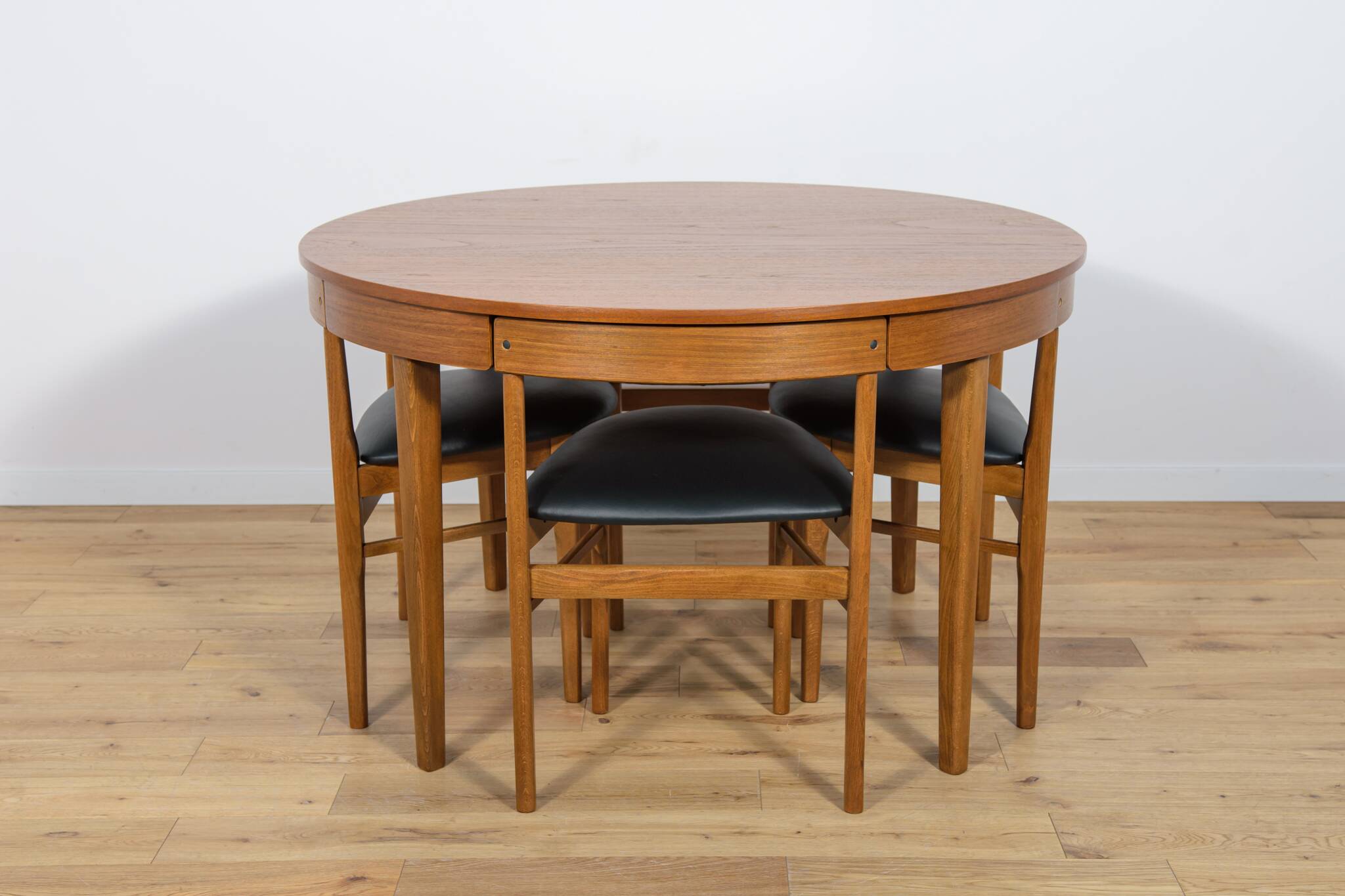 Mid century round extendable dining table and chairs from mcintosh, 1960s, set of 5