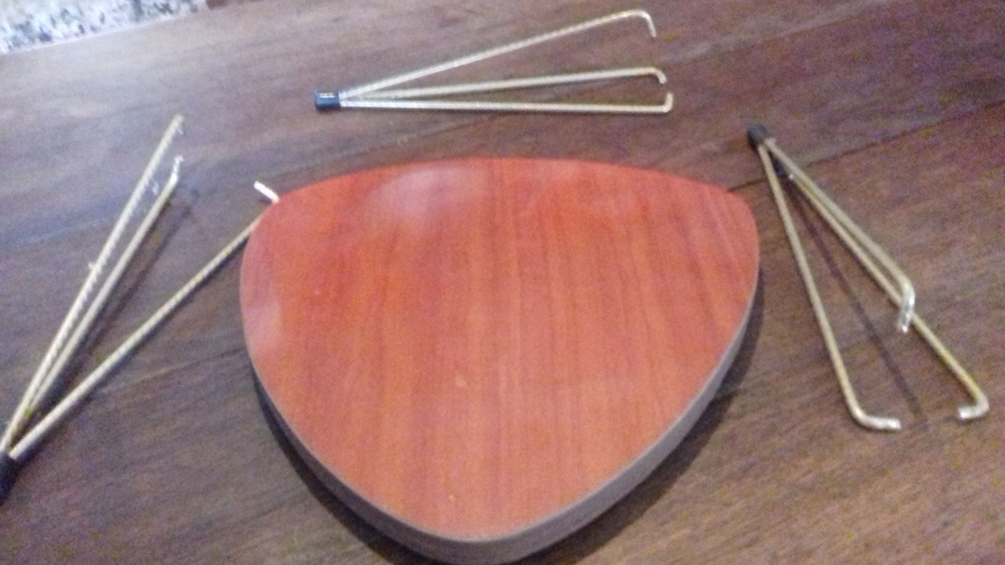 Sellette or plant door