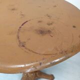 Garden pedestal table