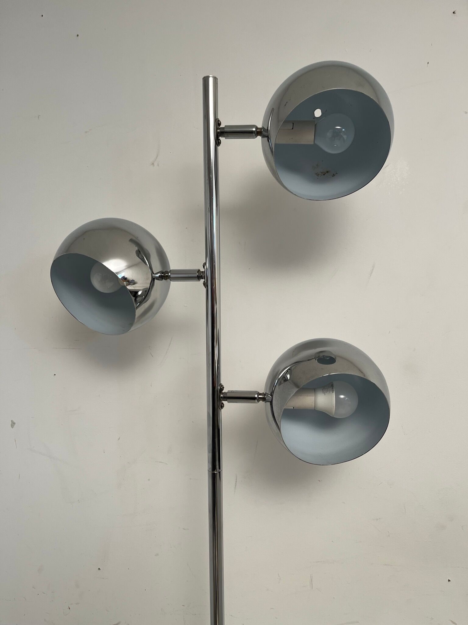 3-globe chrome floor lamp