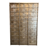 Strafor 3-column clamshell cabinet