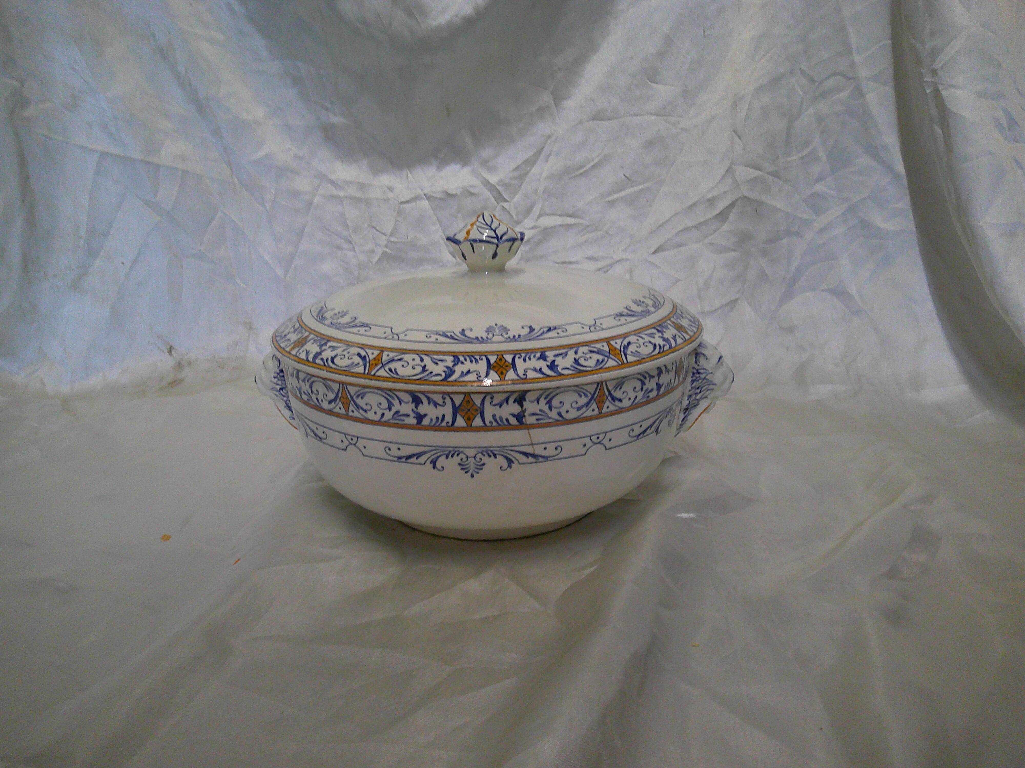Creil and Montereau Colbert model soup tureen