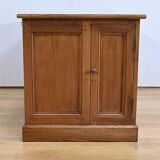 All-Faced Oak Commercial Desk - 1900