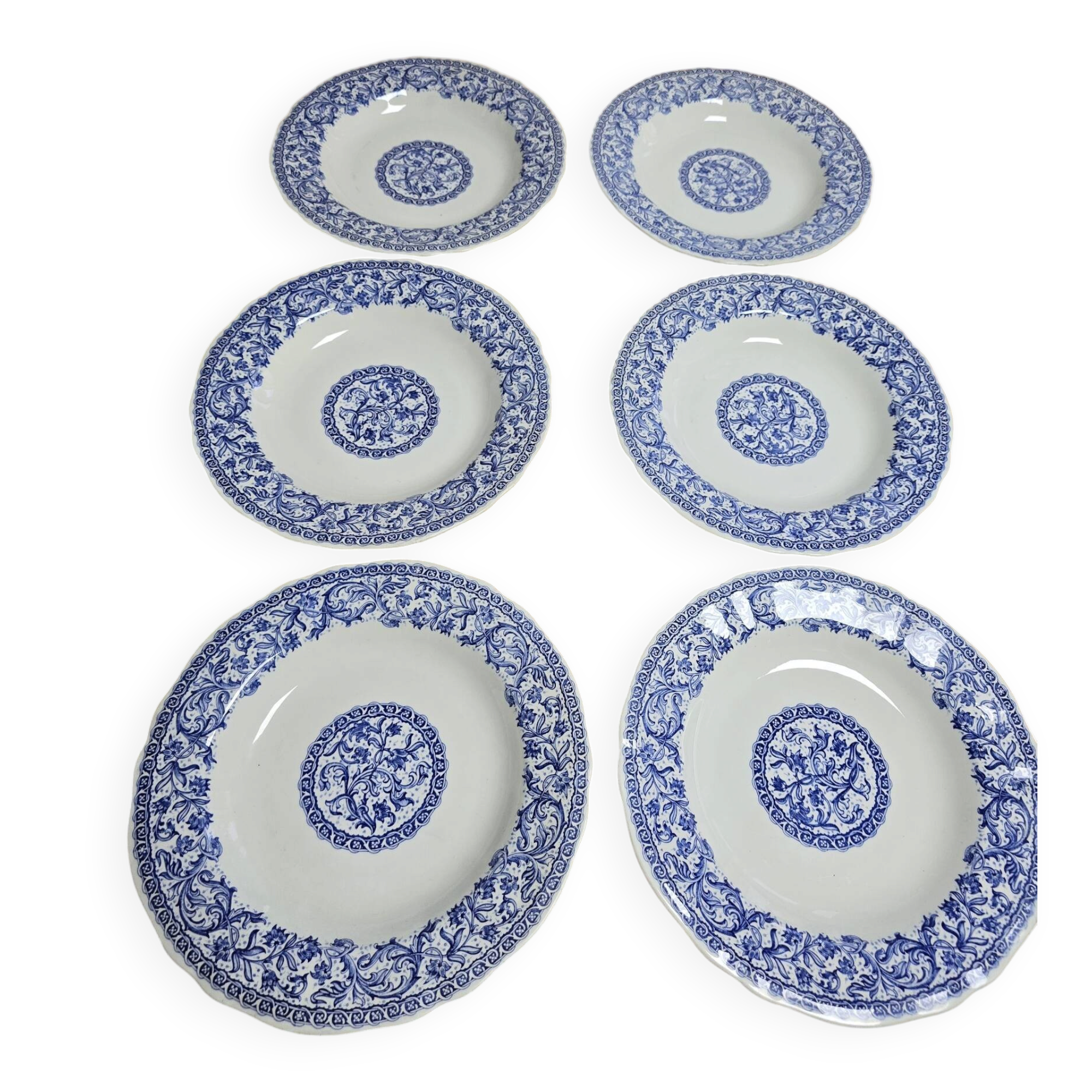 Lot of 6 deep plates Gien with blue patterns in perfect condition.