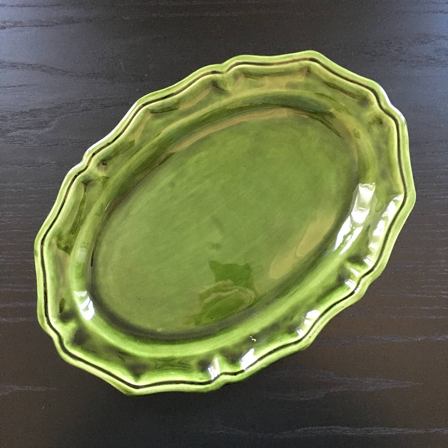 Provençal olive green dish