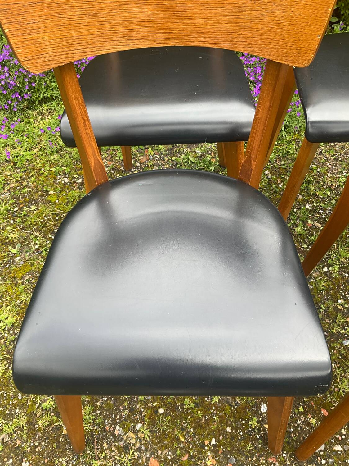 Series of 4 vintage chairs from the 50s and 60s