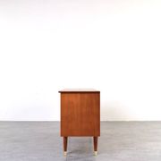 Buffet en teck du milieu du siècle par Fredrik A. Kayser, Norvège, années 1960.