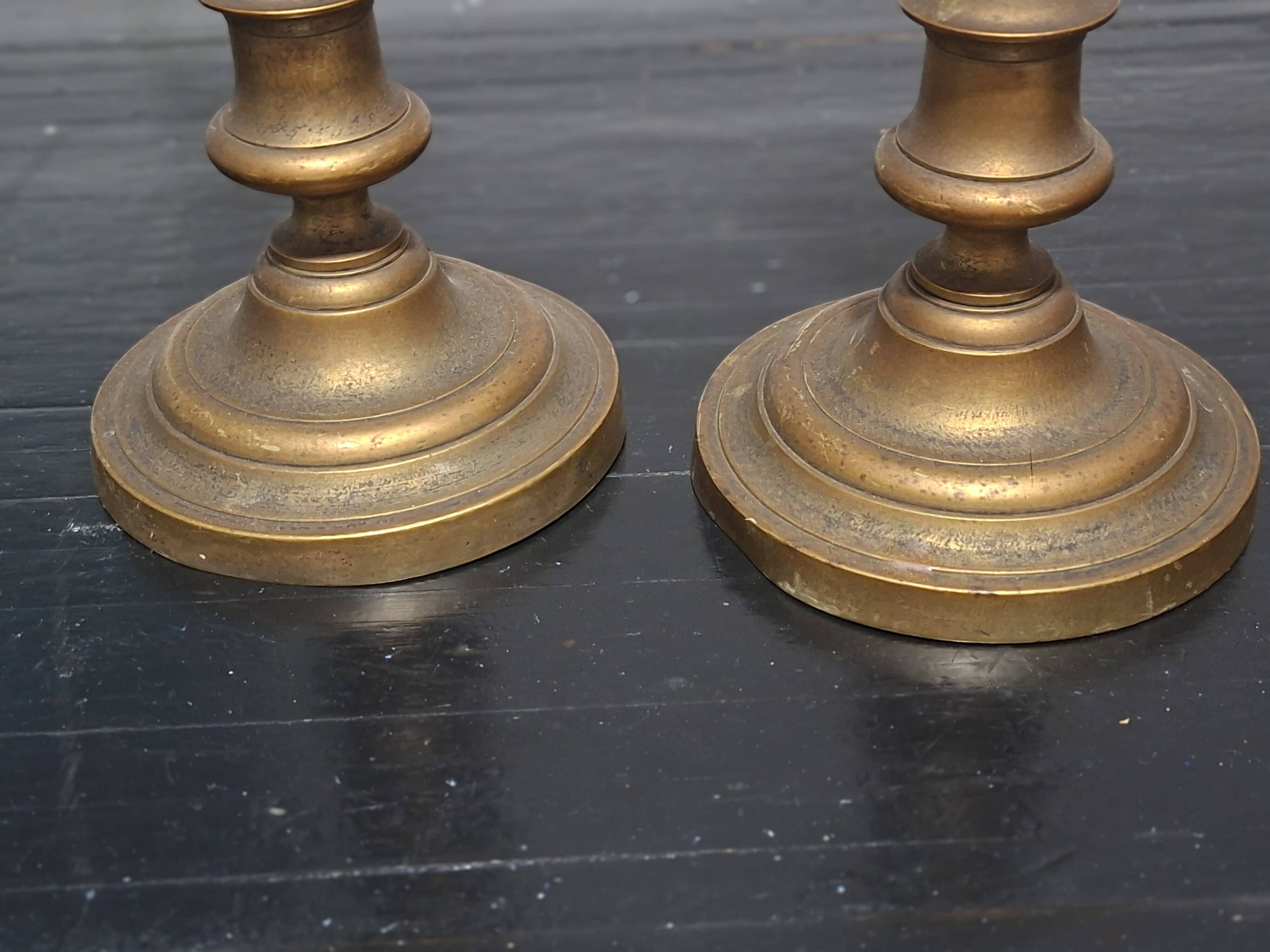 Pair of antique brass candlesticks / Vintage candle holders