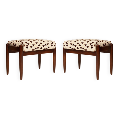 Deux tabourets GFM milieu du siècle en jacquard dessin par Dedar, E. Homa, Europe, années 1960