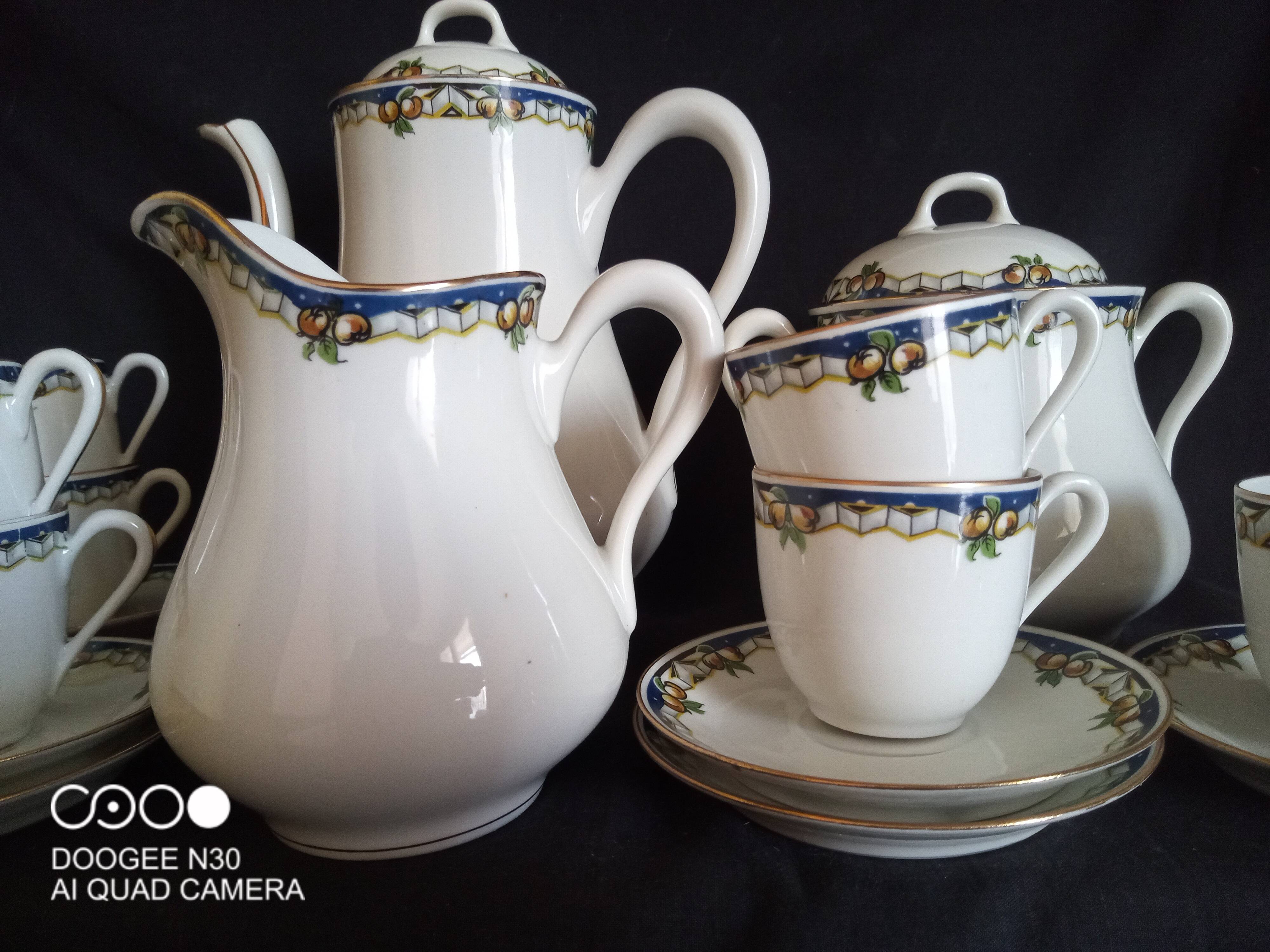 Limoges, Jean Boyer - Art Deco service for 7 people. 1920-1934