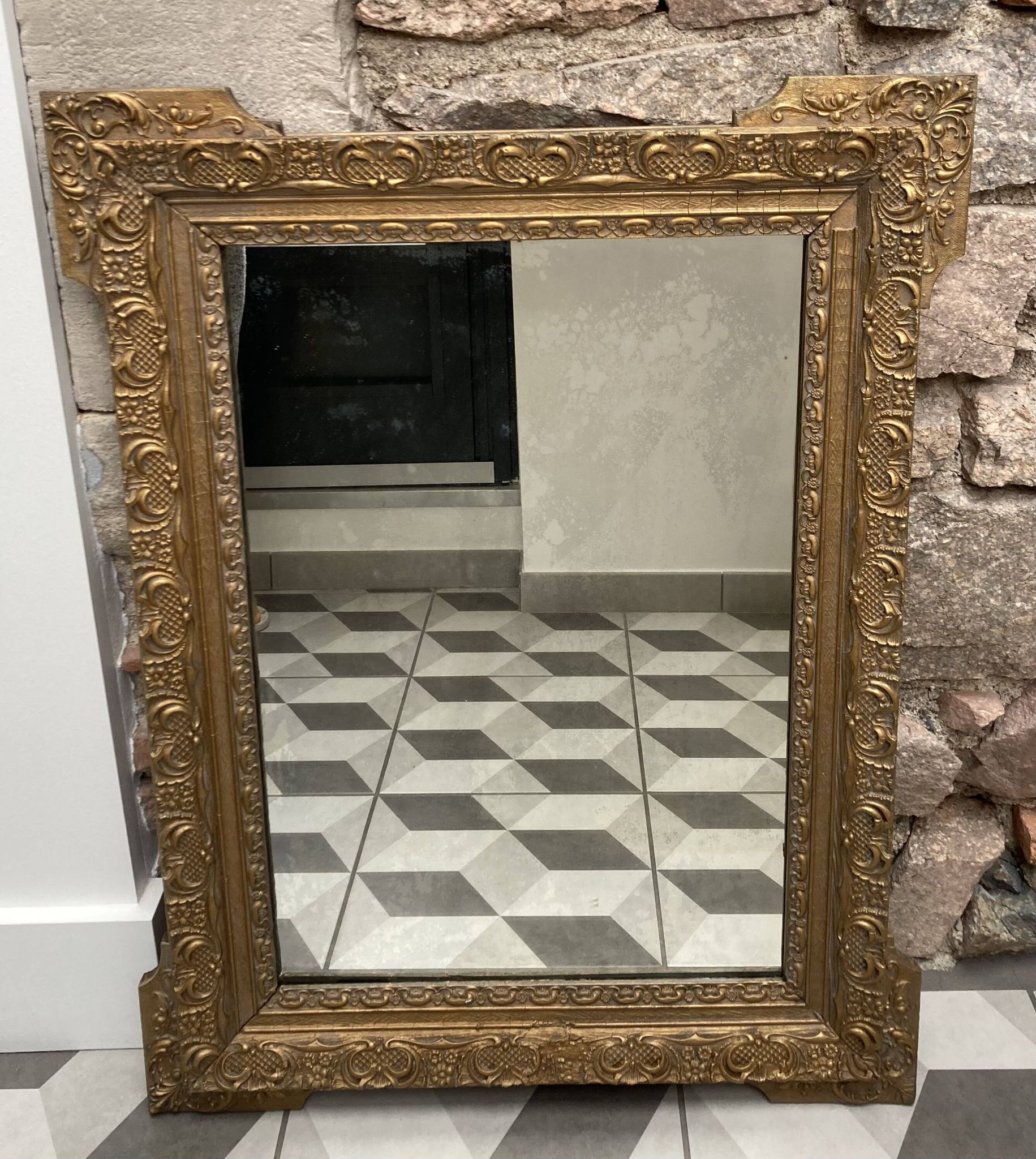 Miroir doré bois et stuc XIXeme 60x88cm