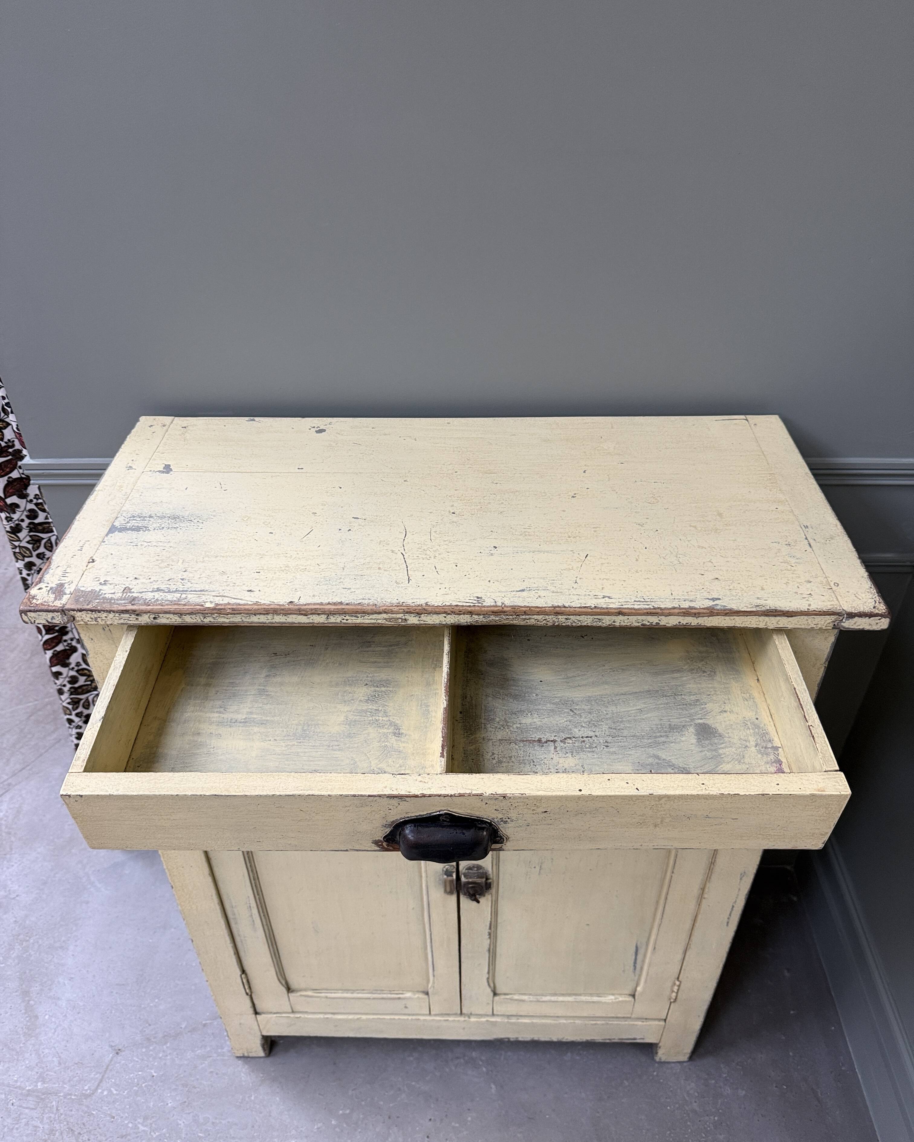 Yellow butter Parisian buffet