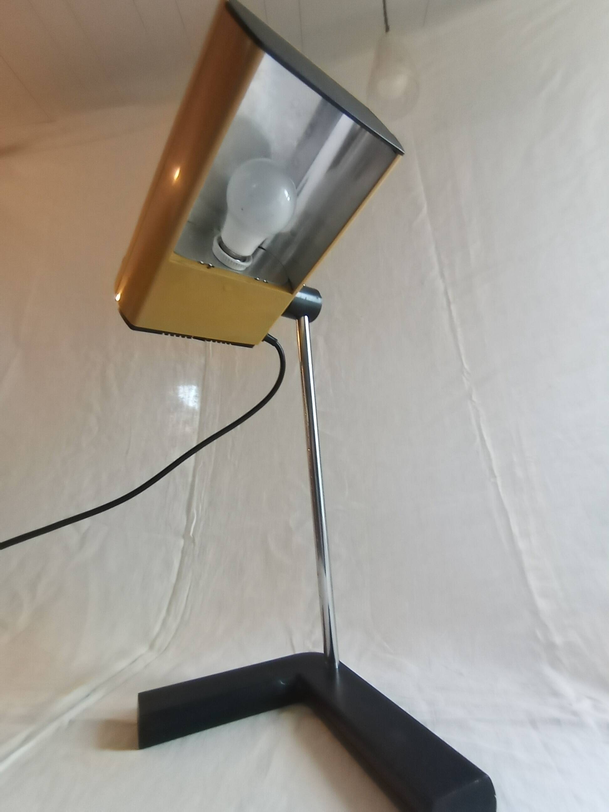Desk lamp model Manade publisher "Samp Design" 1972-1978