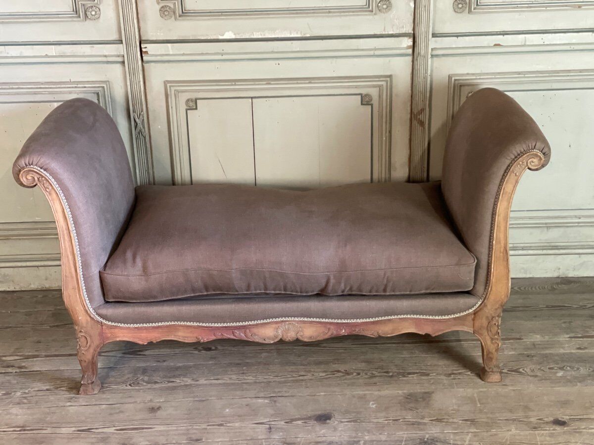 Louis XV style daybed