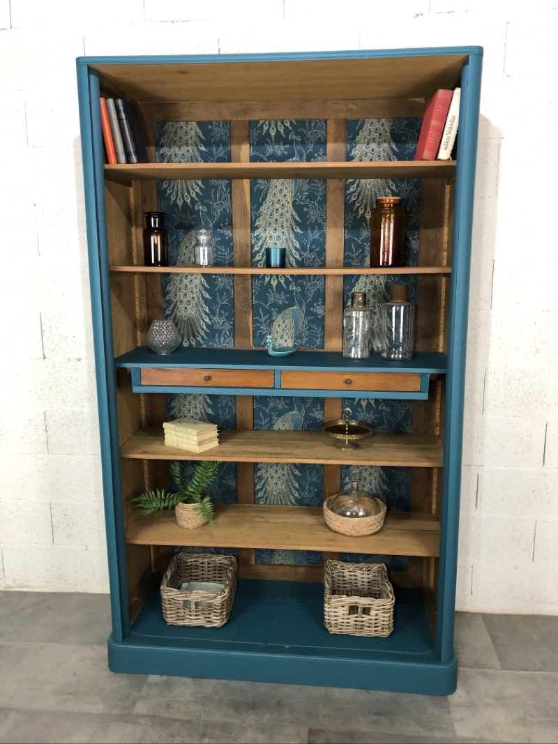 Antique bookcase or shelf cabinet