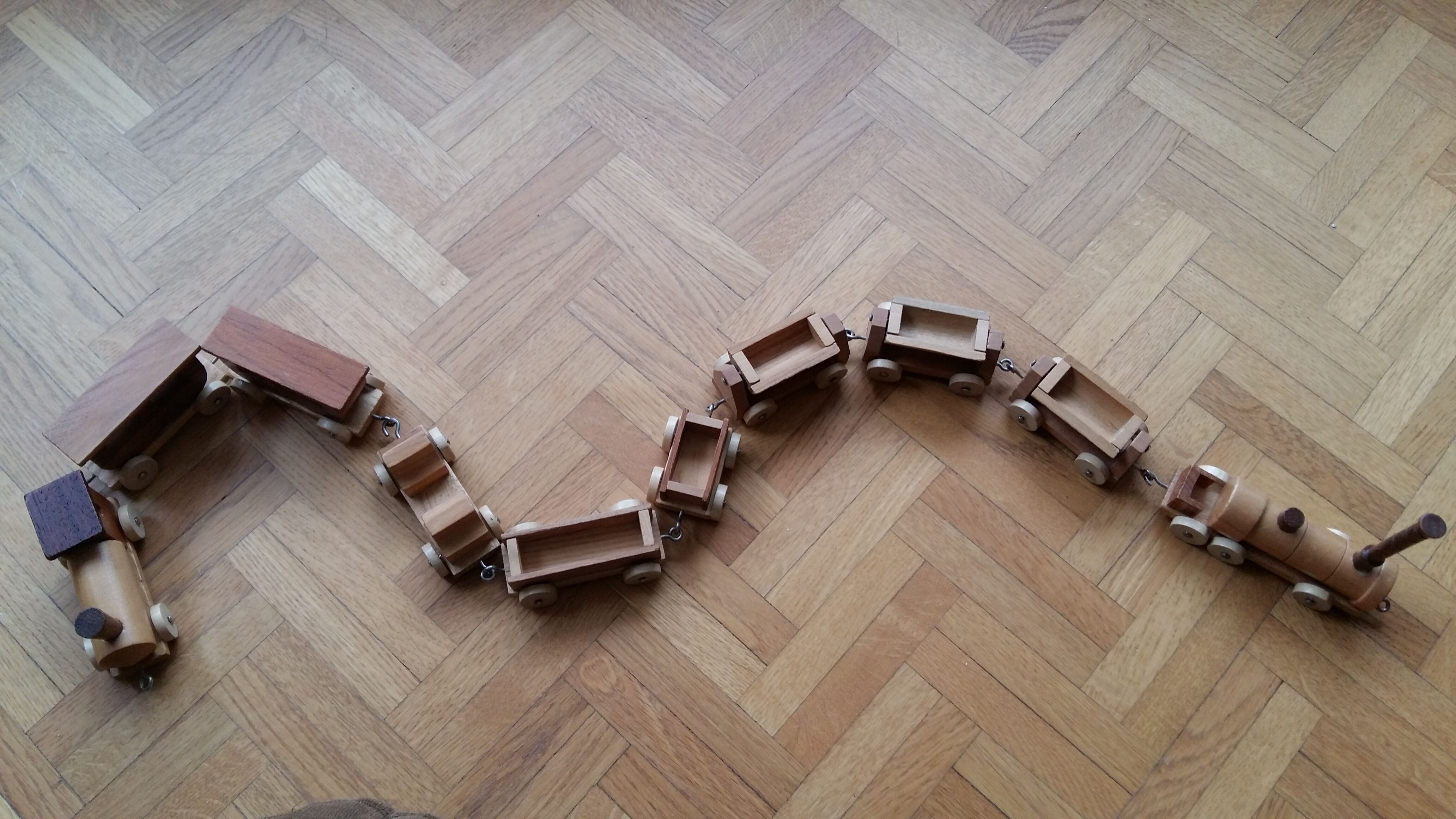 Miniature holzkuns loquai wooden train set