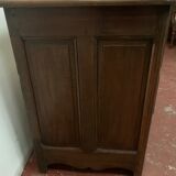 Provincial chest of drawers in solid walnut xviii century