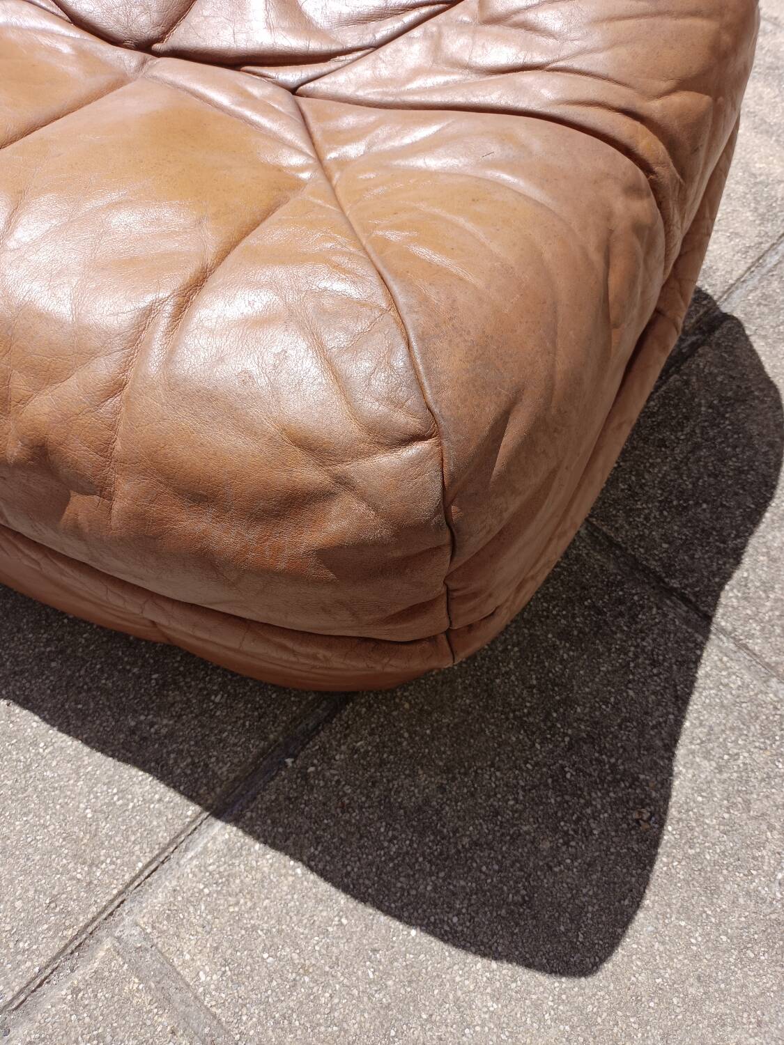 Vintage leather pouf