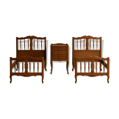 2 lit et une table de chevet vintage en merisier massif