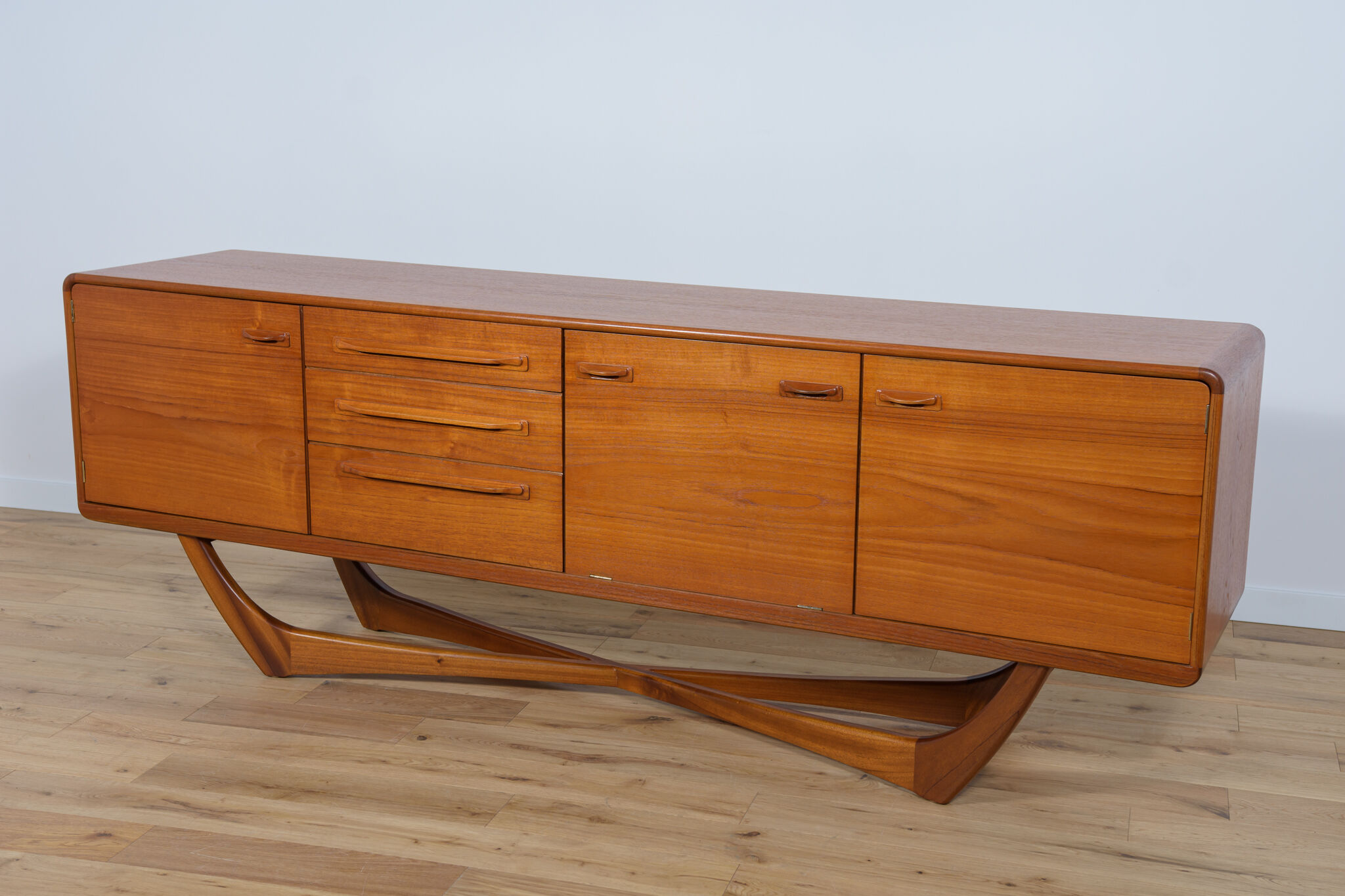 British teak sideboard, by  Beithcraft ,1960s