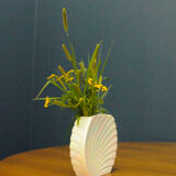Geometric vase pearl