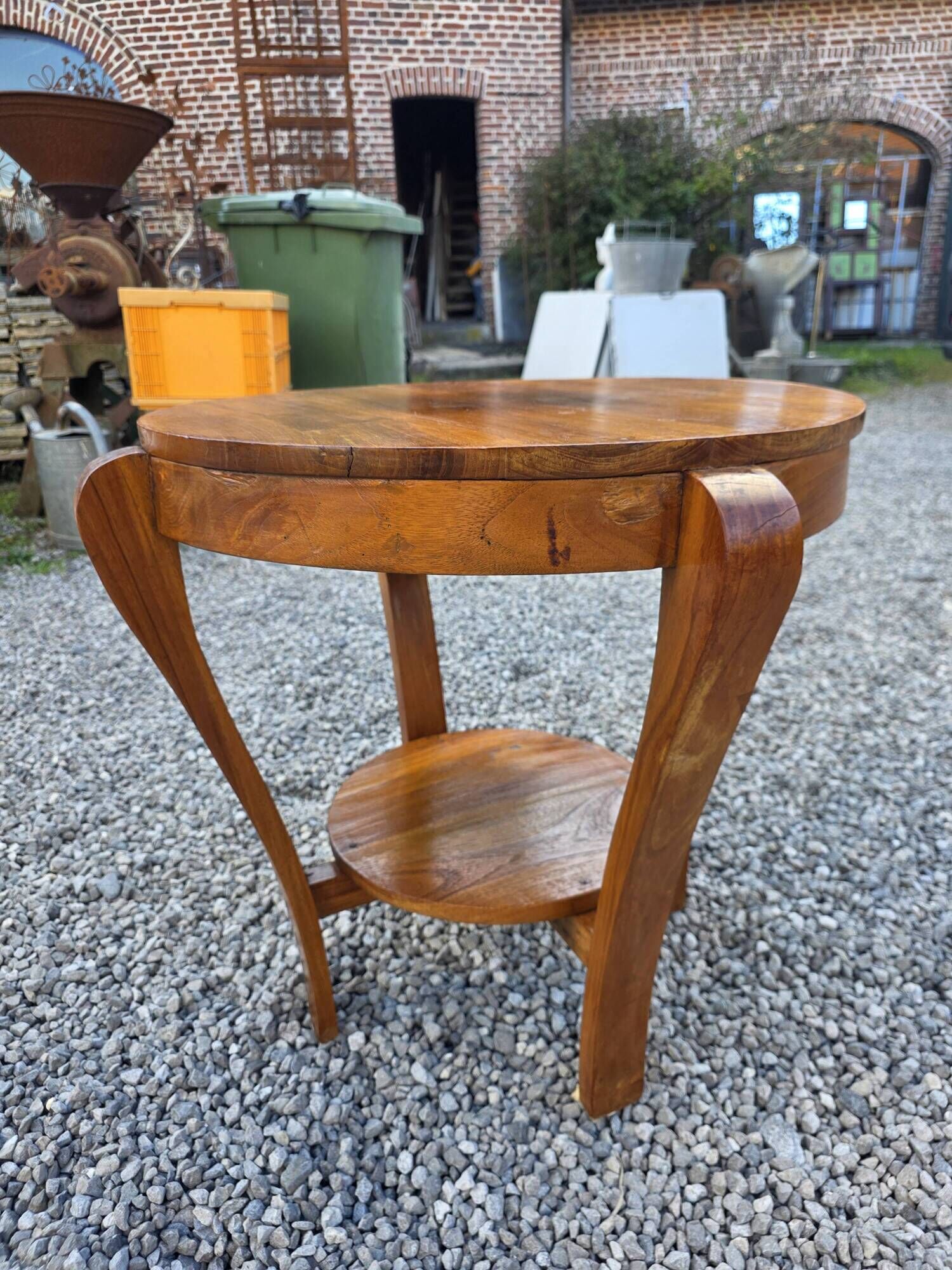 Art Deco side table in mahogany