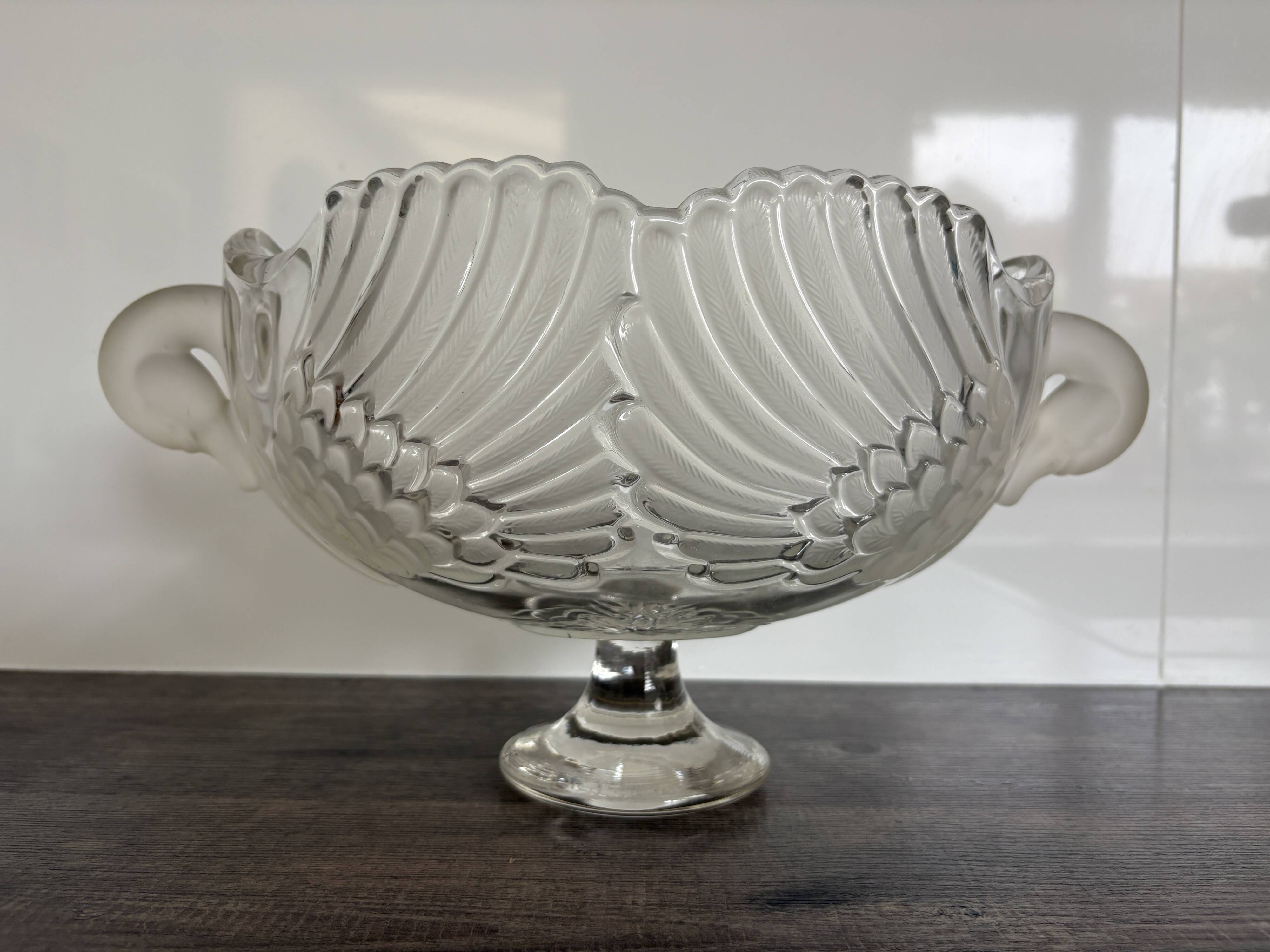 Art Deco molded pressed glass bowl – France 1930