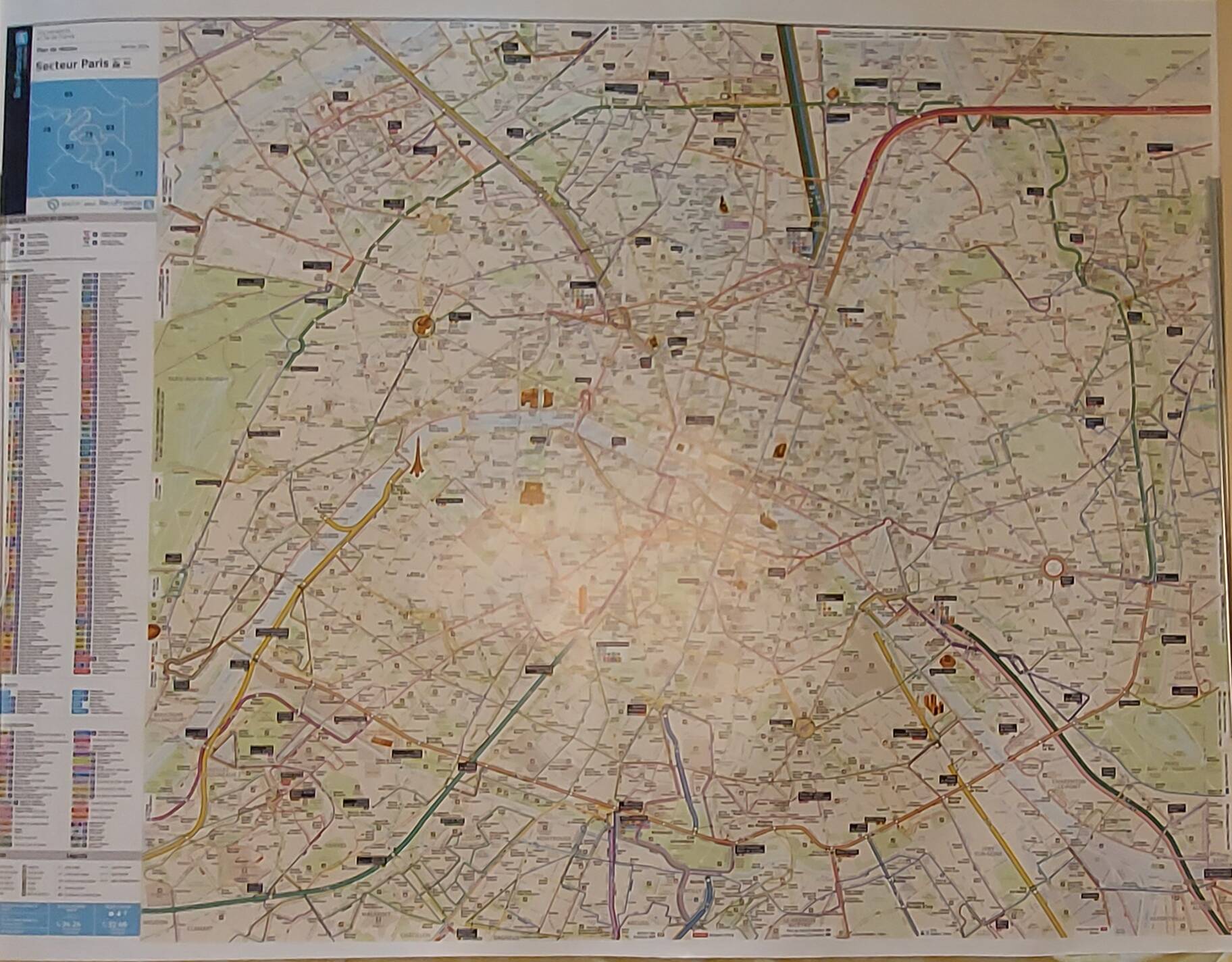 Map of Paris – large format RATP map (127.5 × 99 cm)