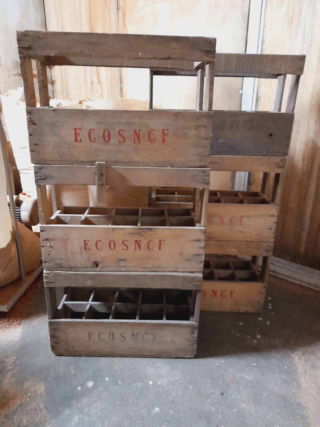Wooden bottle rack