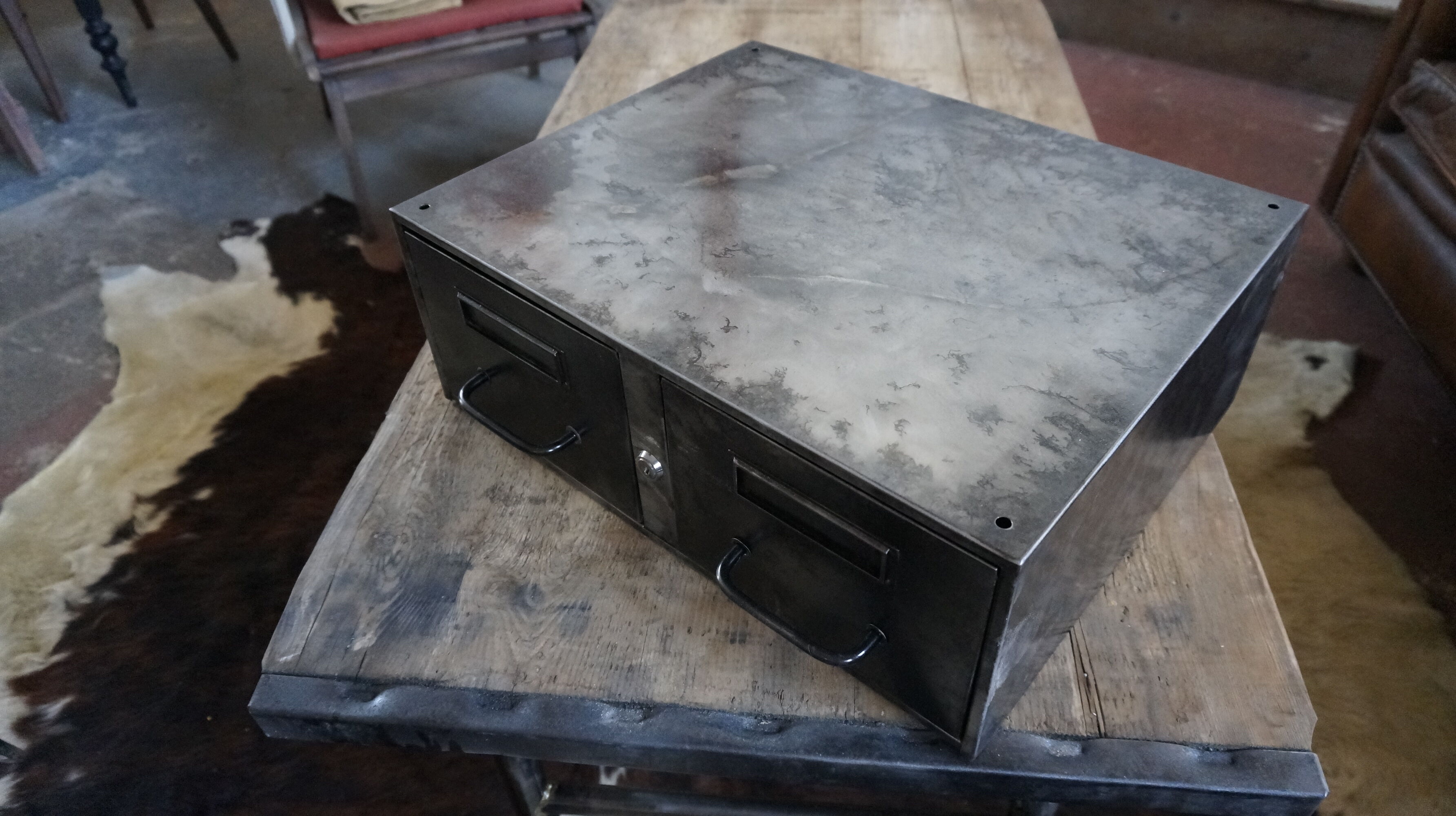 Subwoofer two drawers