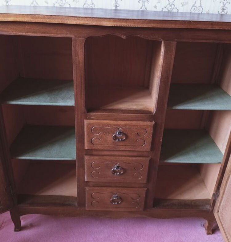 Haberdashery workbench with two doors and three drawers.