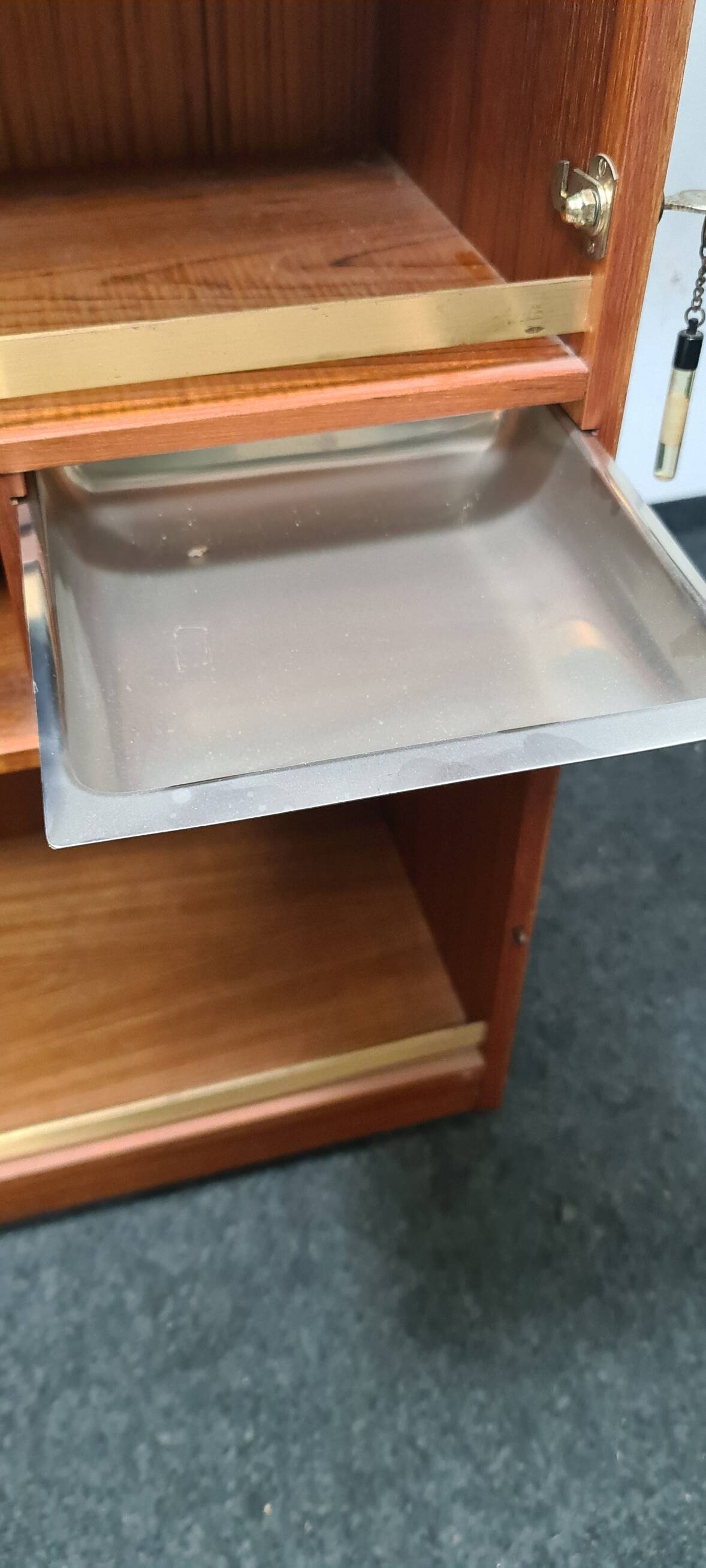 Petite table de salle à manger vintage en teck à rallonge