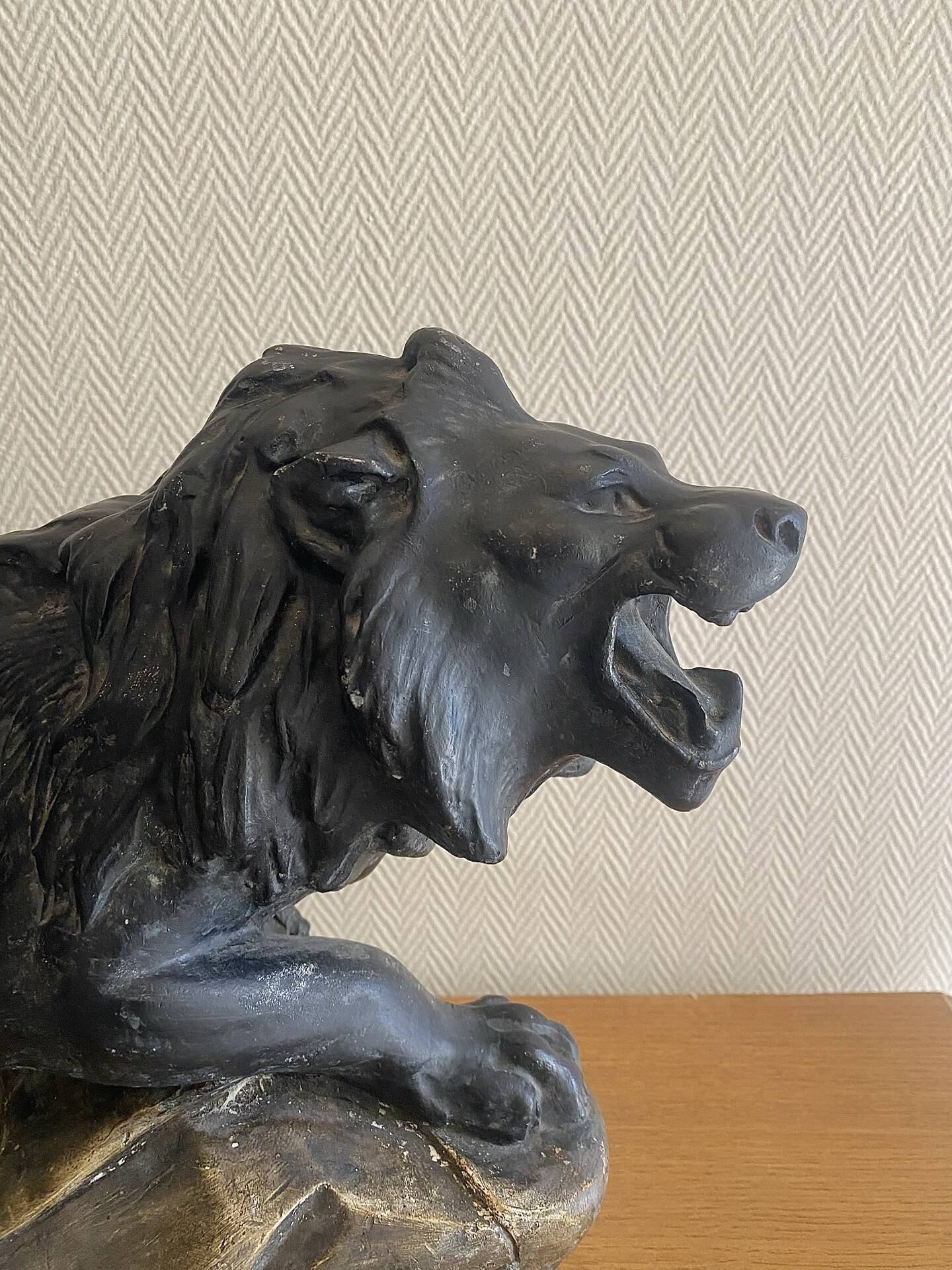 Roaring lion Art Deco signed Magioni