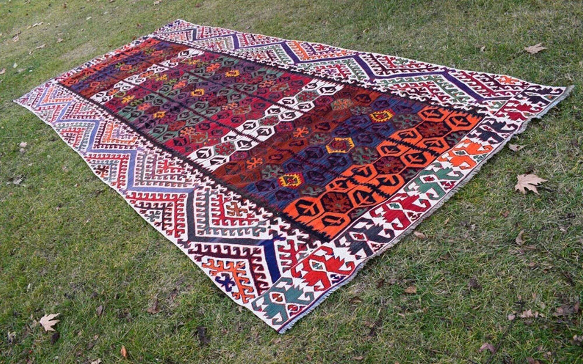 Vintage Turkish kilim, handwoven, 190x445 cm.